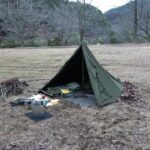 軍幕初心者　2年ぶりにソロキャンプのはずが雨に敗れました。