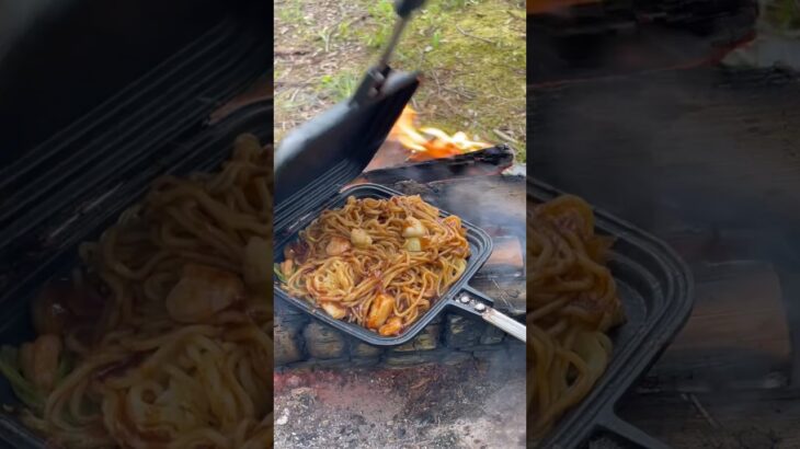 キャンプ料理研究家のホットサンド焼きそば