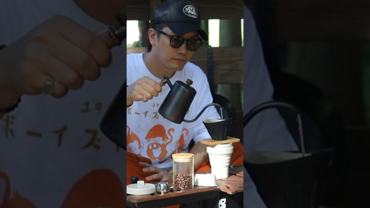 コーヒーで始まるキャンプの朝　#shorts #camping #coffee