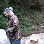 キャンプ初心者が1日山で採れたキノコだけでサバイバルしてみた。