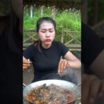 森で作る至高のキャンプ飯！簡単×超うまいアウトドア料理 #shorts #food