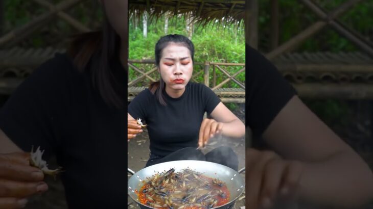 森で作る至高のキャンプ飯！簡単×超うまいアウトドア料理 #shorts #food