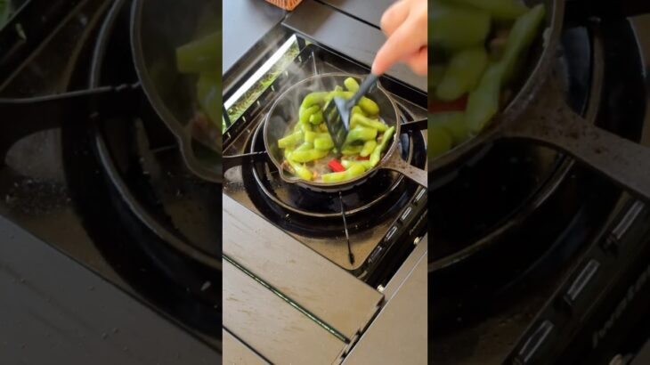 【簡単キャンプ飯】枝豆ペペロンチーノ　#簡単レシピ #アウトドアグルメ #アウトドア料理 #アウトドア #キャンプ飯 #料理 #ハイエース車中泊 #枝豆 #ソロキャンプ #スキレット料理